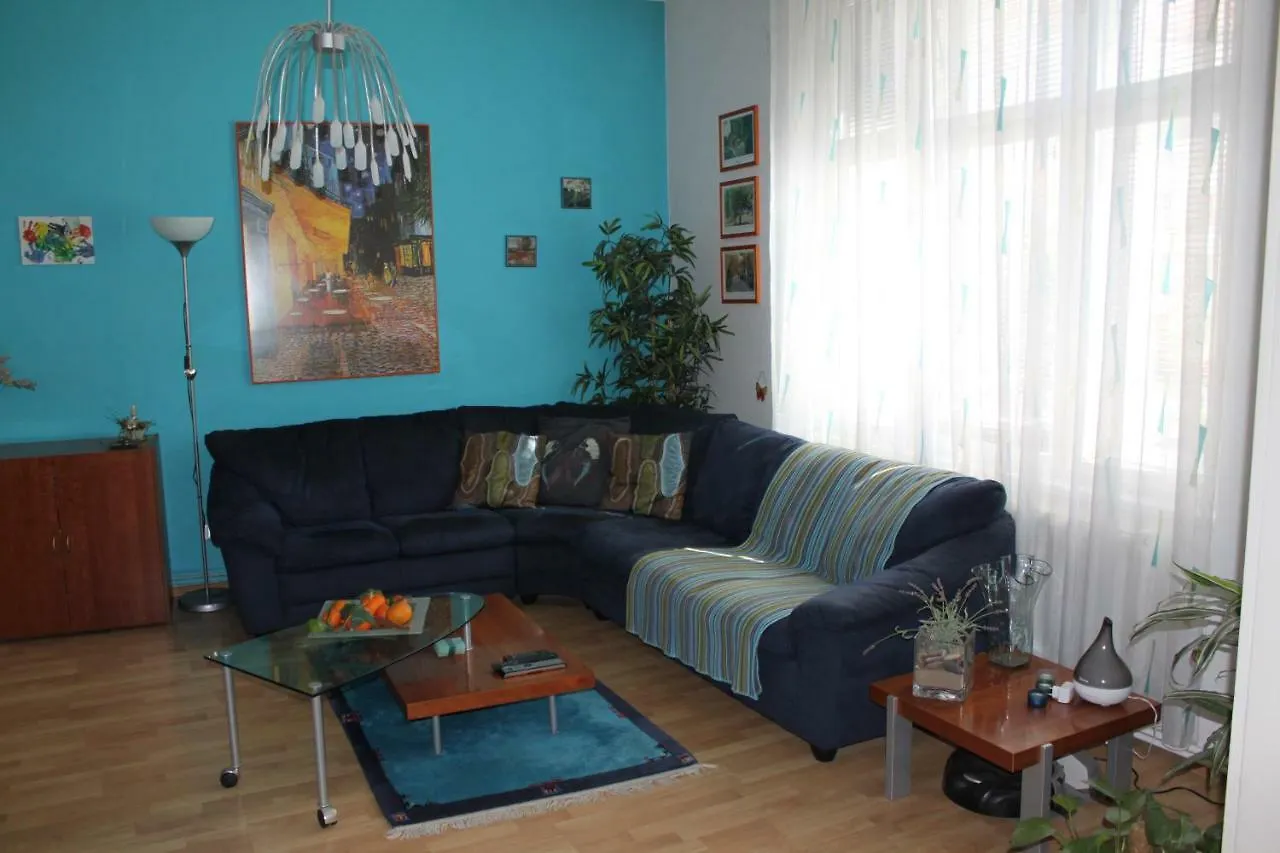 Cosy Apartment Under The Tower Prag Tschechische Republik